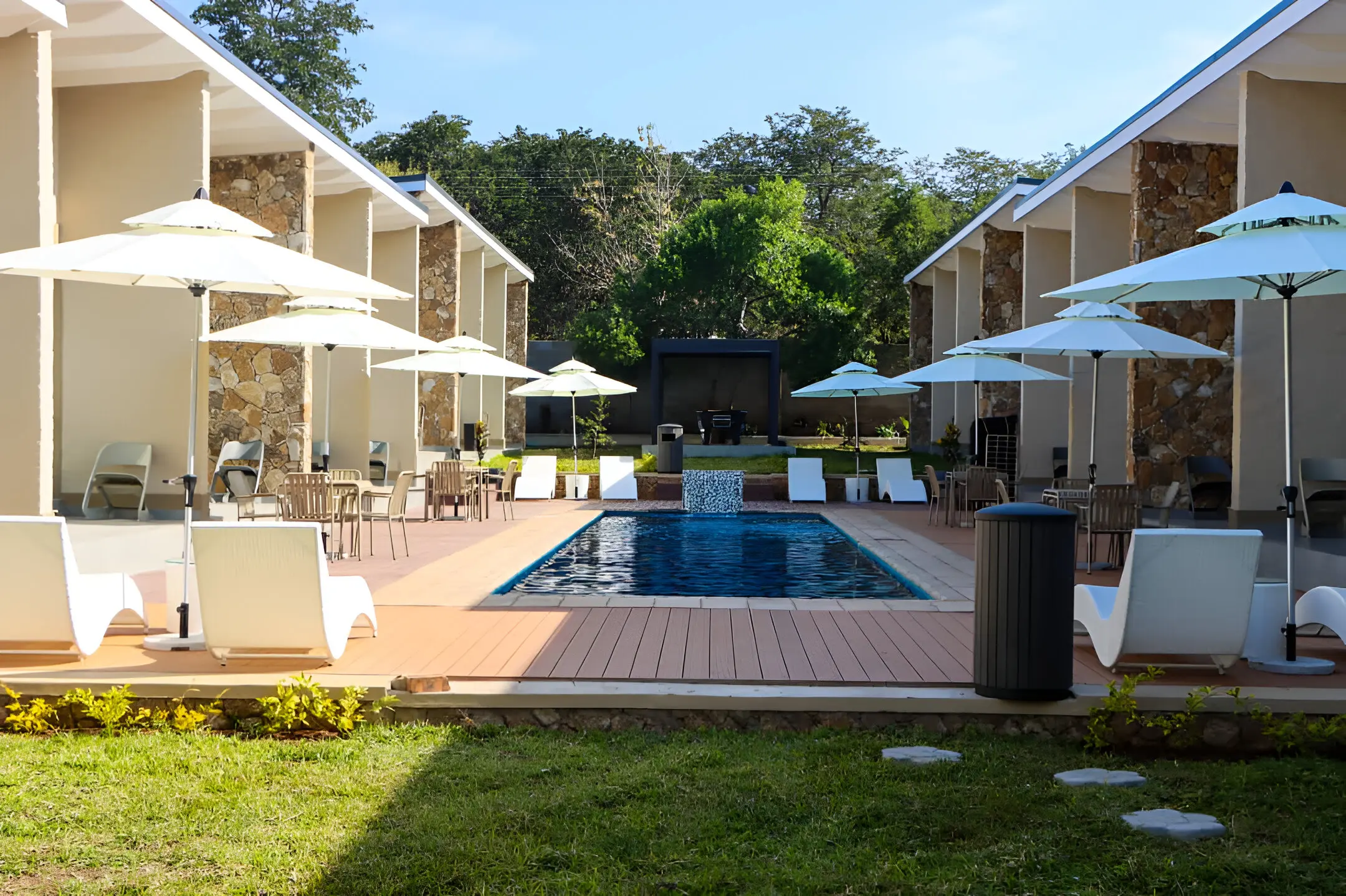 Savanna68 Hotel - Victoria Falls